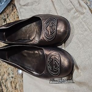 Gucci ballet flats. Bronze leather. EUC. Saturday sale